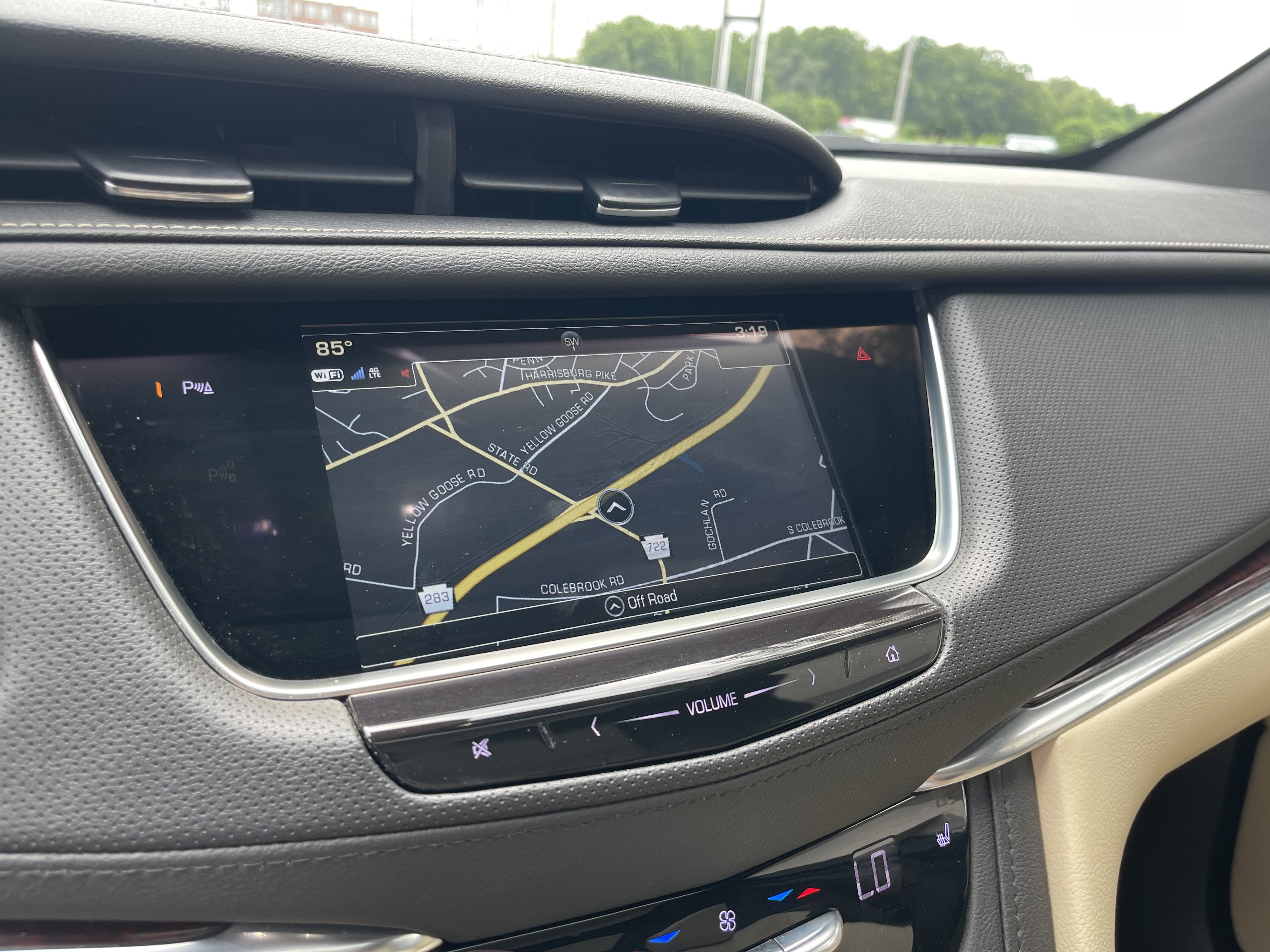 Used 2019 Cadillac XT5 Luxury AWD/4WD image 16