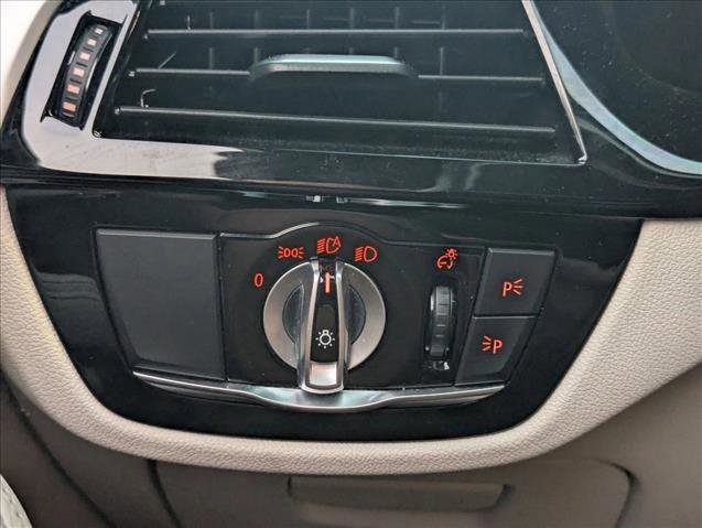 Used 2021 BMW 530i w/ M Sport Package image 12