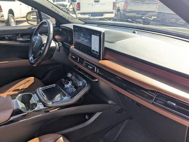Used 2023 Lincoln Nautilus Reserve image 21