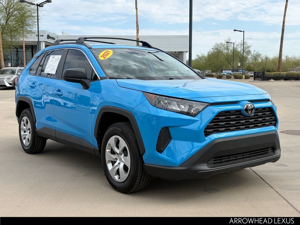 Used 2021 Toyota RAV4 LE w/ Carpet Mat Package (TMS) FWD image 8