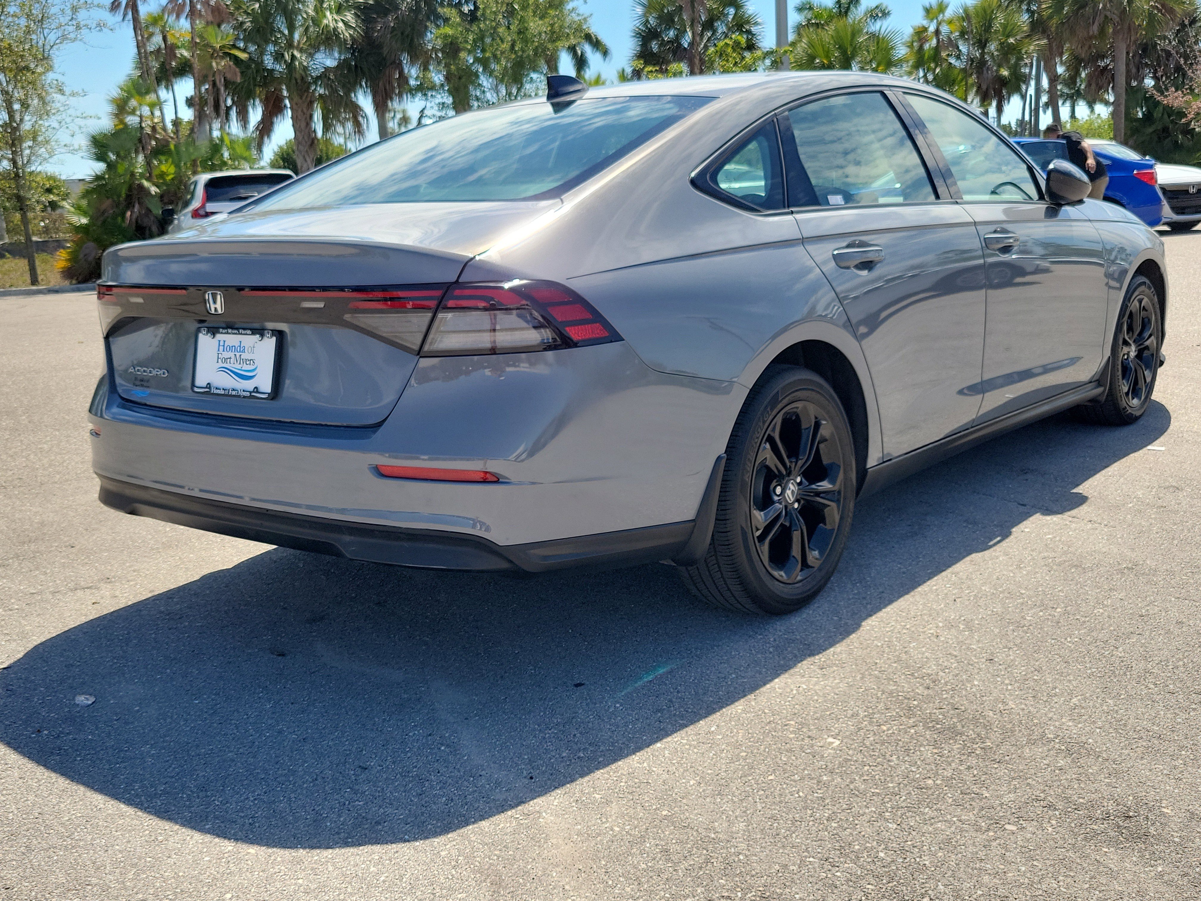 Used 2025 Honda Accord SE image 6