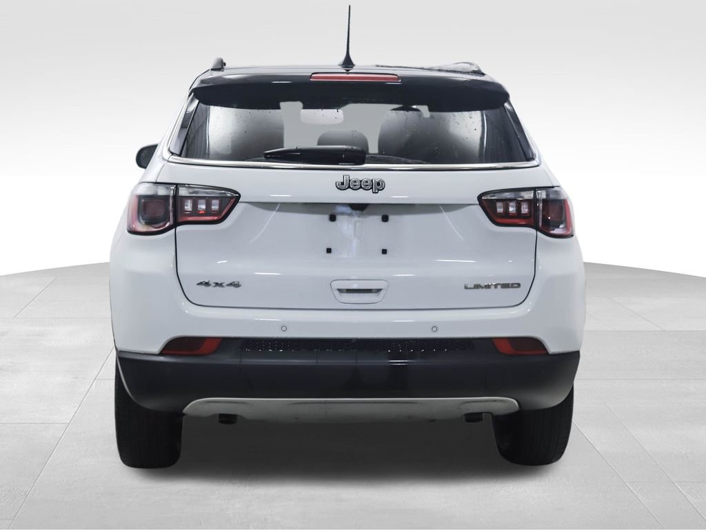 Used 2024 Jeep Compass Limited image 4