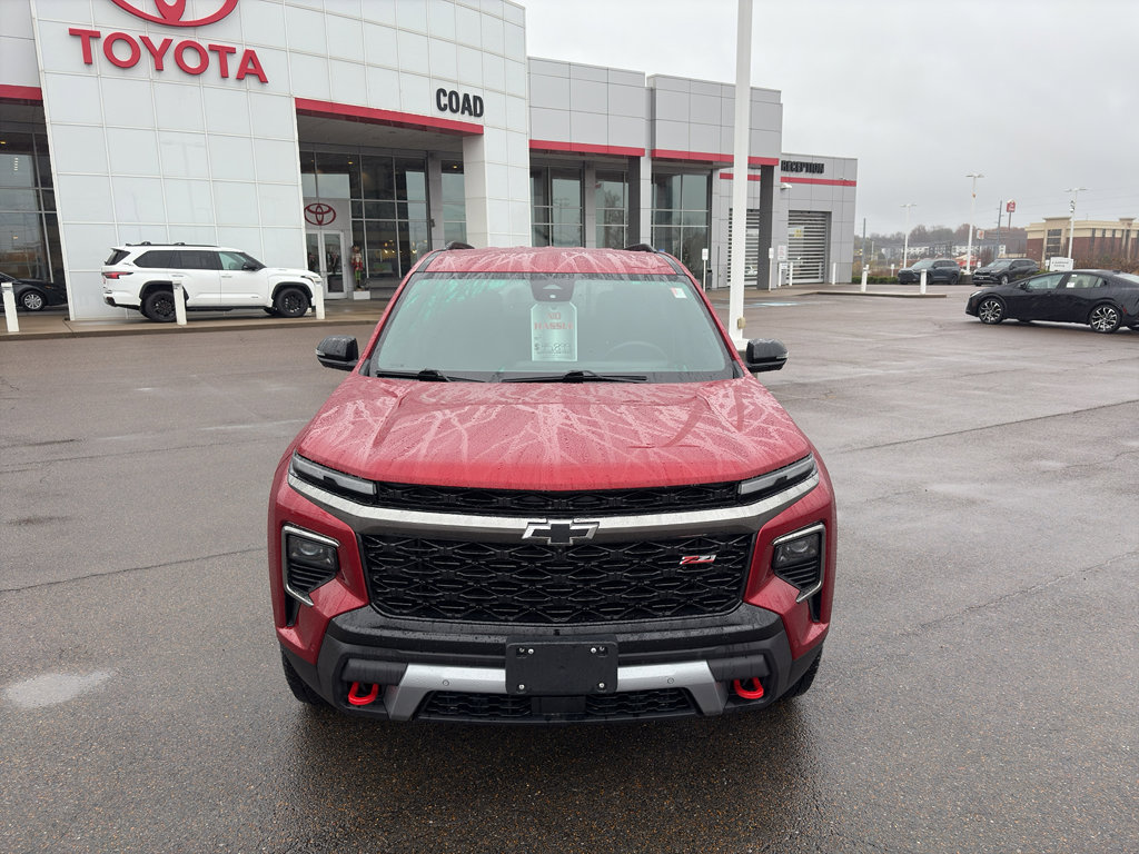 Used 2024 Chevrolet Traverse Z71 w/ Enhanced Driving Package image 7