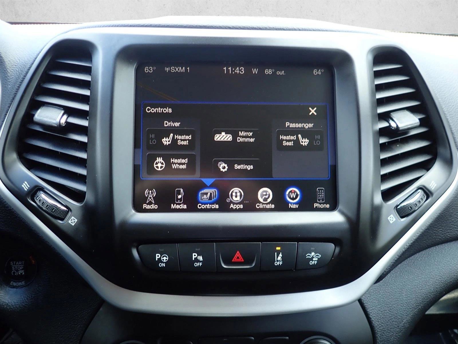 Used 2014 Jeep Cherokee Trailhawk w/ Technology Group AWD/4WD image 19