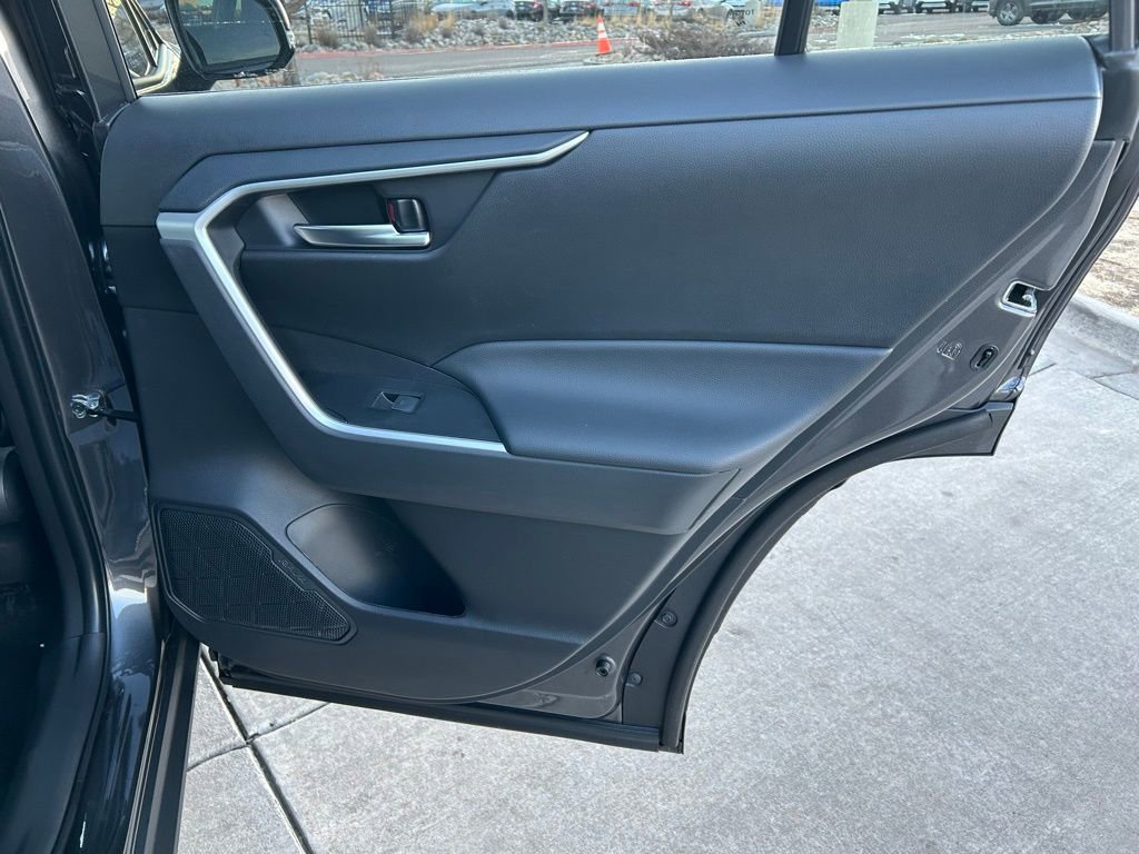 Used 2025 Toyota RAV4 XLE image 25