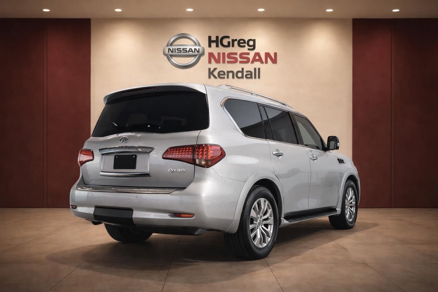 Used 2017 INFINITI QX80 4WD w/ Driver Assistance Package image 4