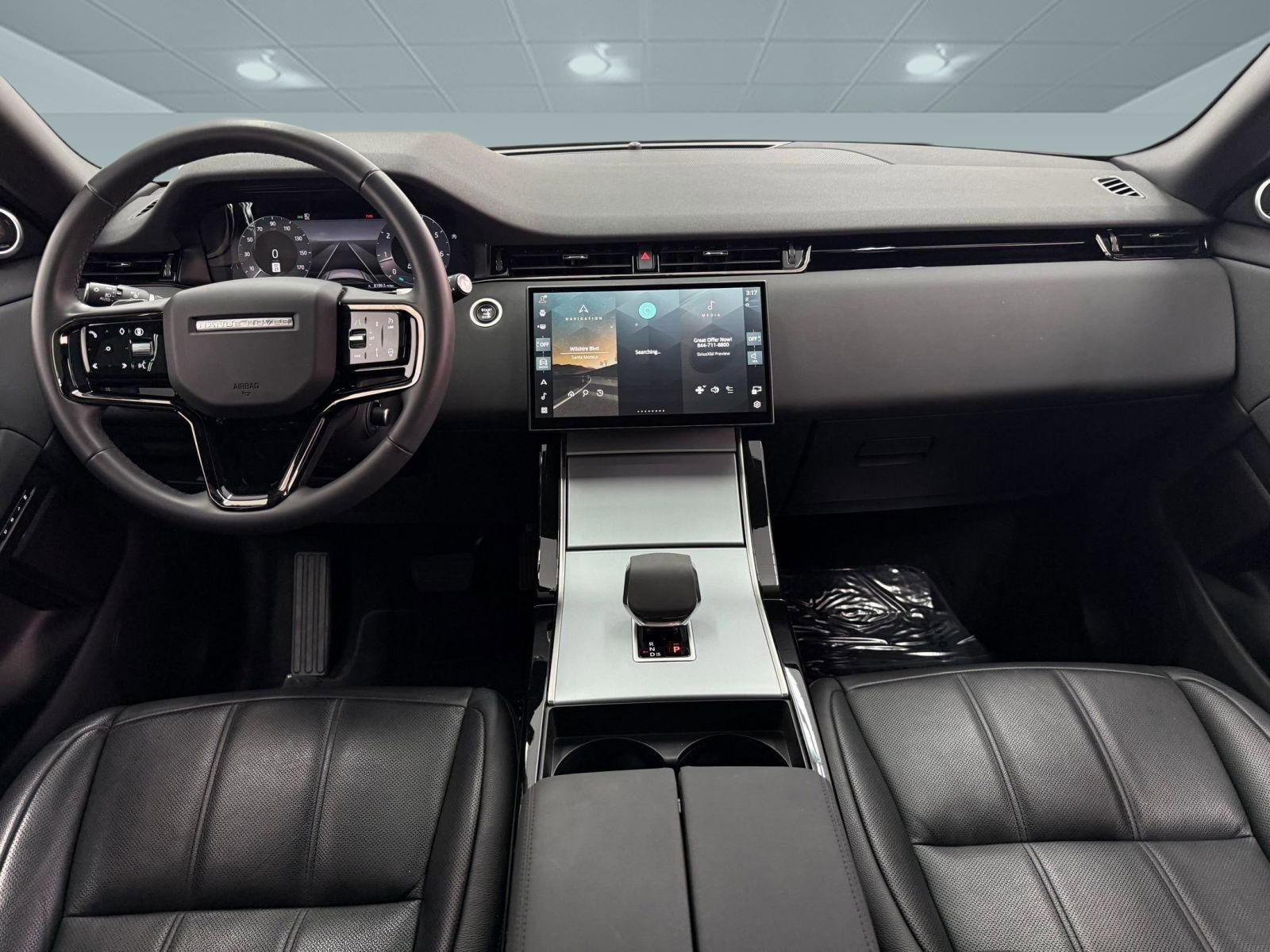 Used 2024 Land Rover Range Rover Evoque S image 14