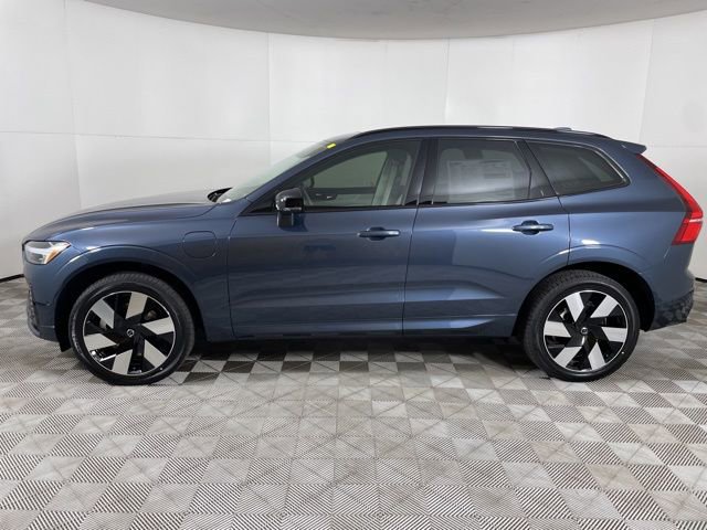 Used 2025 Volvo XC60 T8 Plus w/ Protection Package Premier AWD/4WD image 7