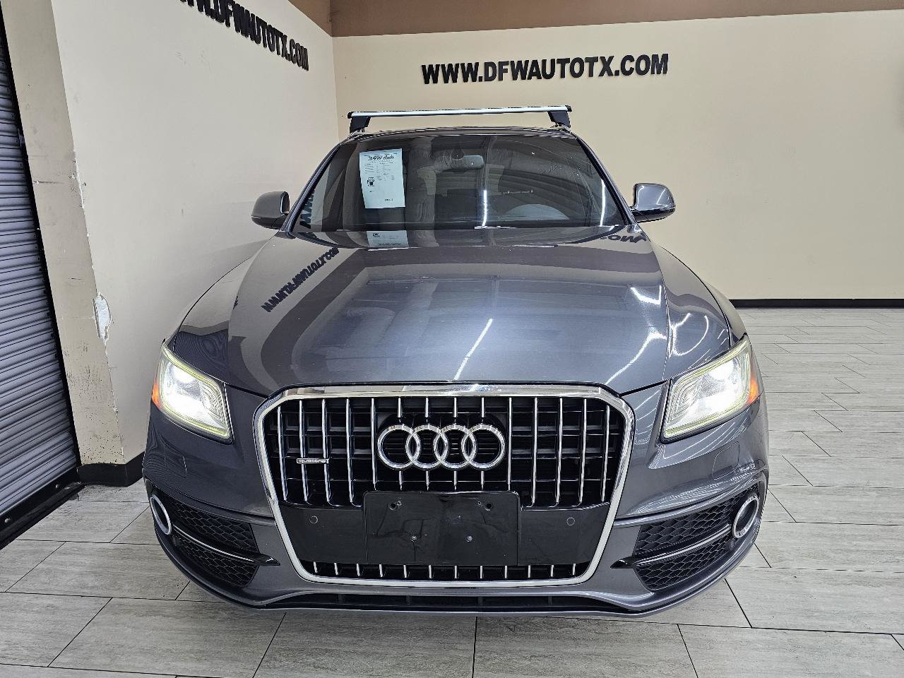 Used 2017 Audi Q5 2.0T Premium Plus w/ Technology Package AWD/4WD image 3