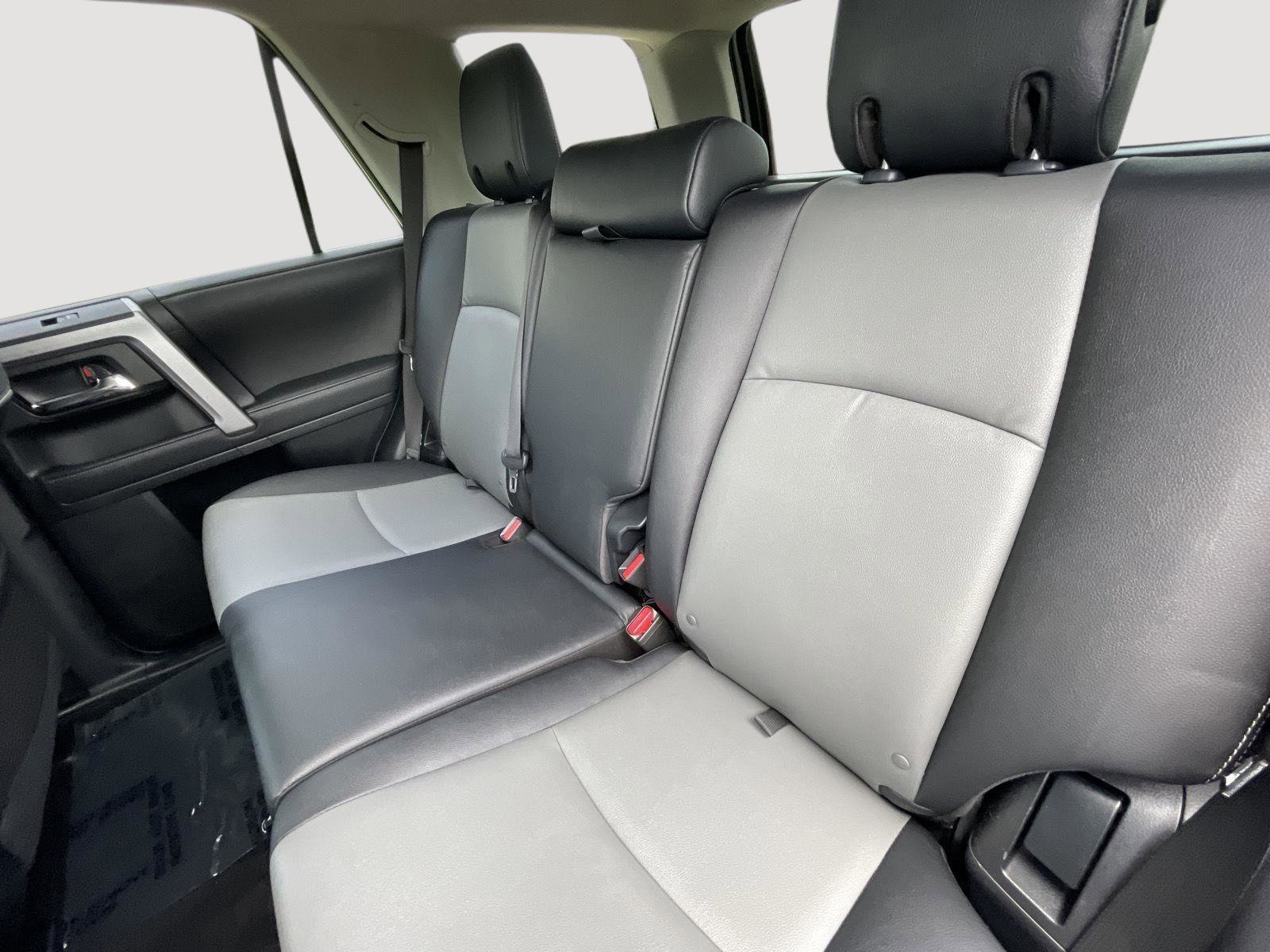Used 2021 Toyota 4Runner SR5 Premium w/ Moonroof Package AWD/4WD image 20
