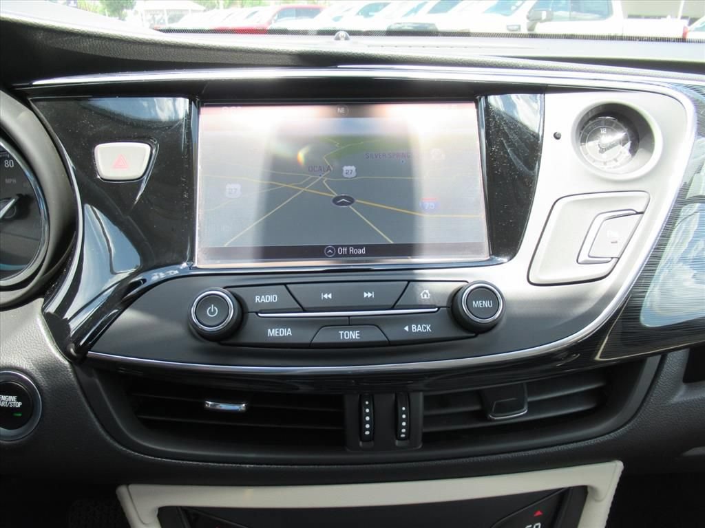 Used 2017 Buick Envision Essence FWD image 25