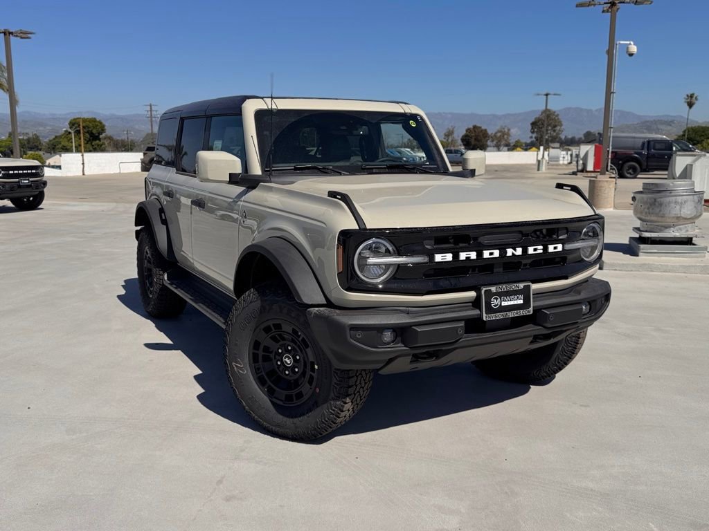 New 2026 Ford Bronco Outer Banks w/ Sasquatch Package image 2