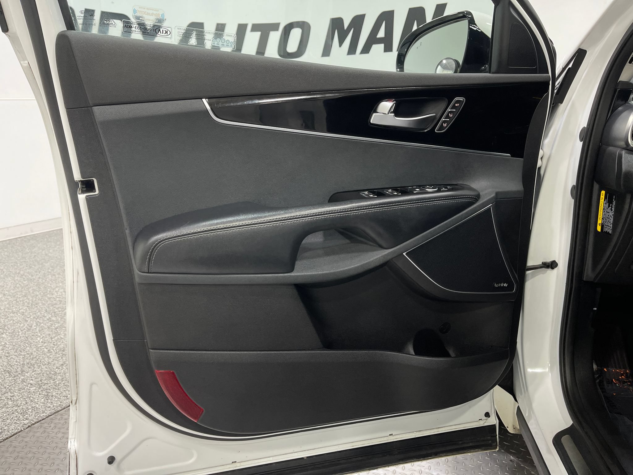 Used 2018 Kia Sorento SX AWD/4WD image 14