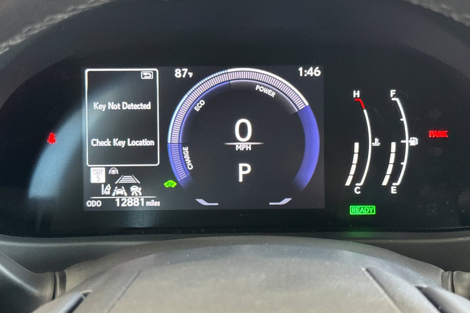 Certified 2025 Lexus UX 300h FWD w/ Accessory Package (Z2) image 34
