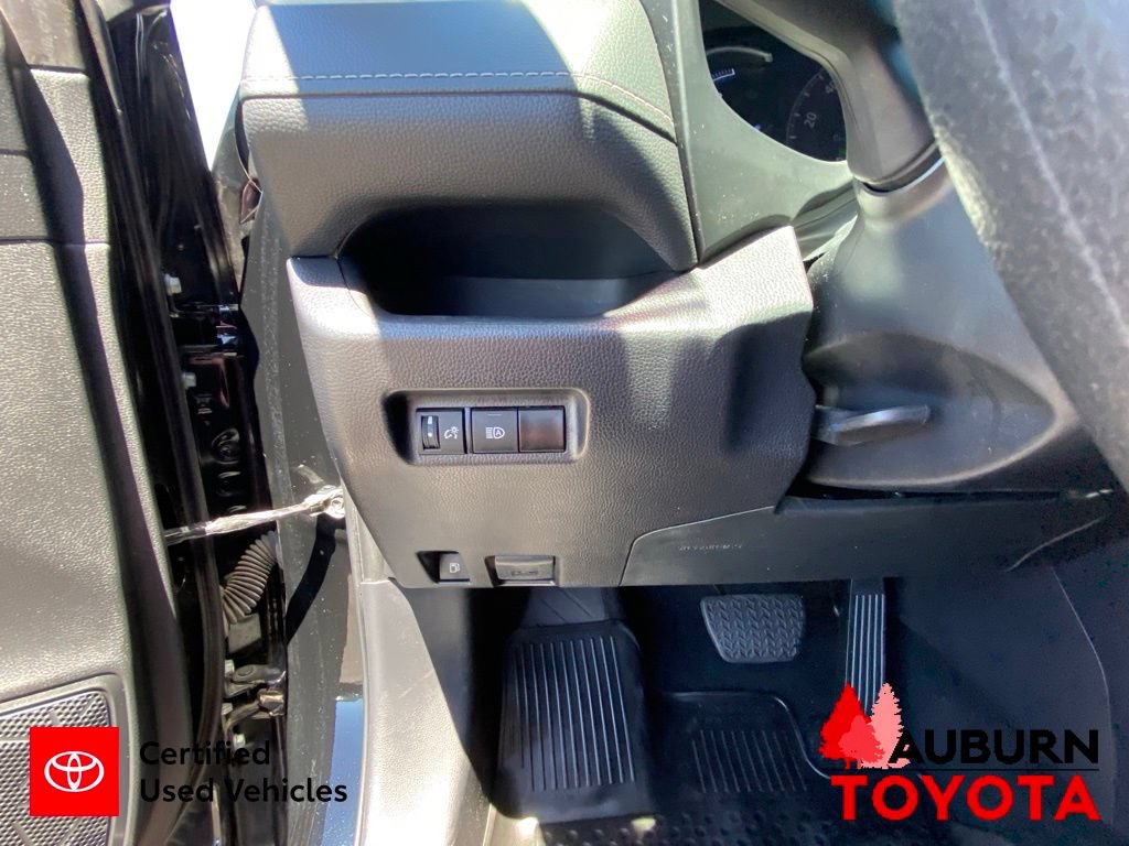 Certified 2024 Toyota RAV4 LE AWD/4WD image 34