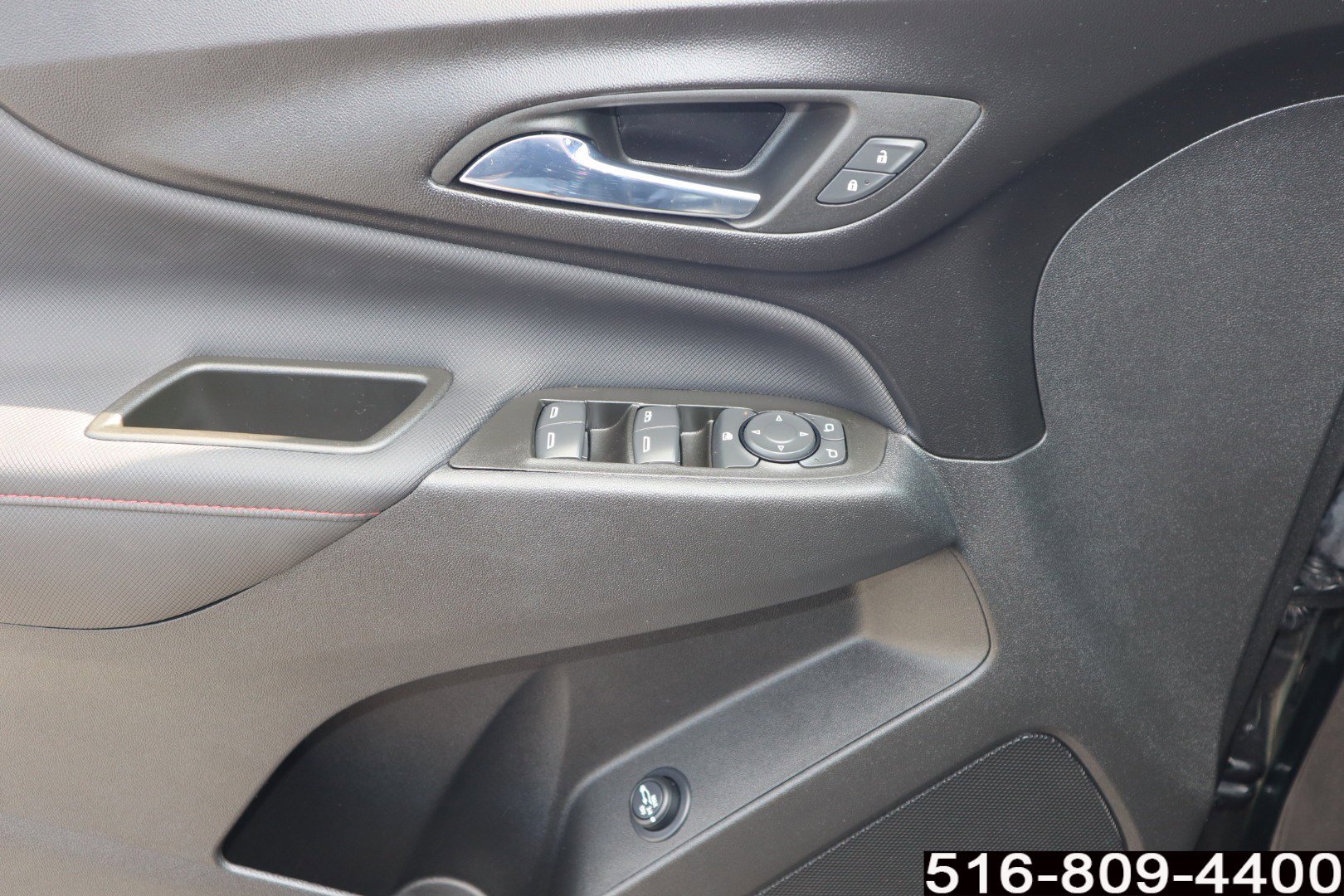 Used 2022 Chevrolet Equinox RS image 19