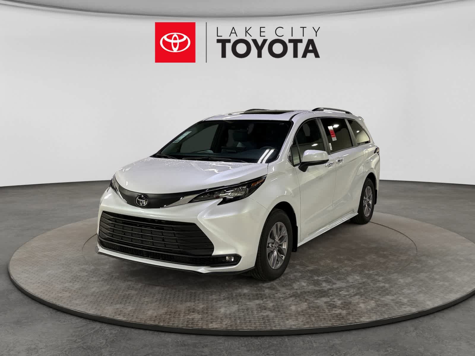 New 2026 Toyota Sienna XLE