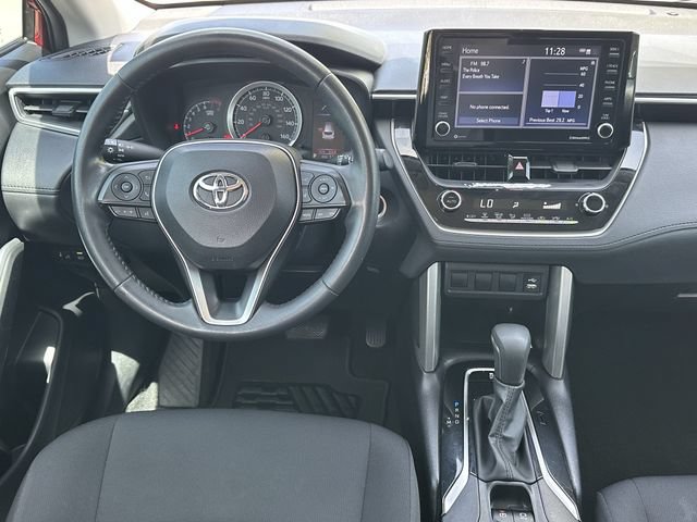 Used 2022 Toyota Corolla Cross LE FWD image 11