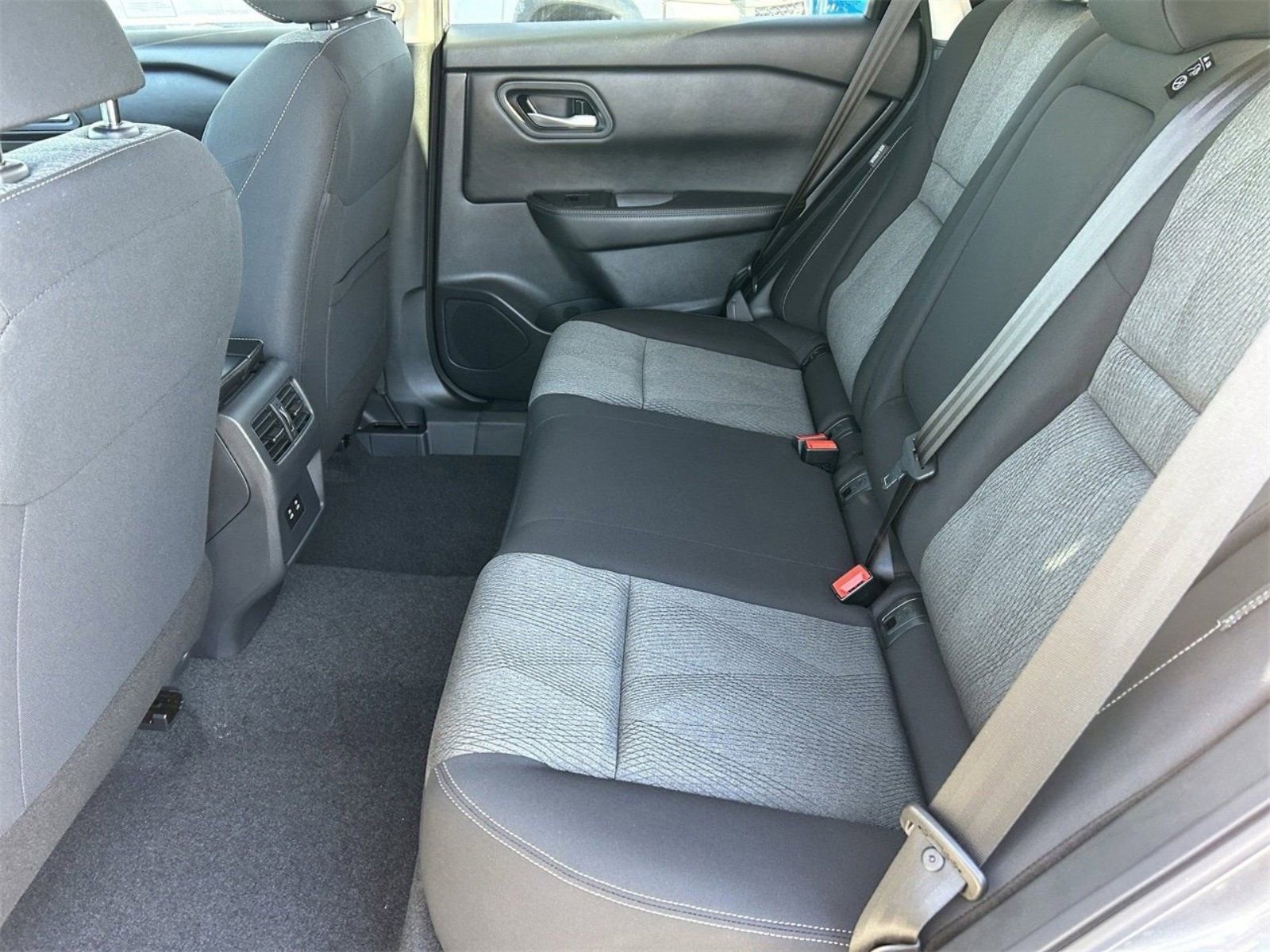 New 2026 Nissan Rogue SV FWD image 14