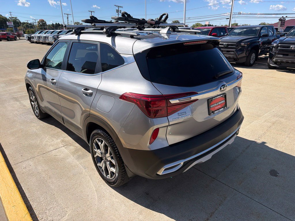 Used 2021 Kia Seltos EX AWD/4WD image 7