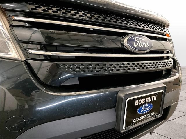 Used 2015 Ford Explorer Limited w/ Equipment Group 302A AWD/4WD image 31