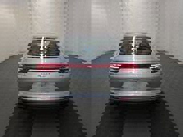 Used 2019 Porsche Panamera image 6