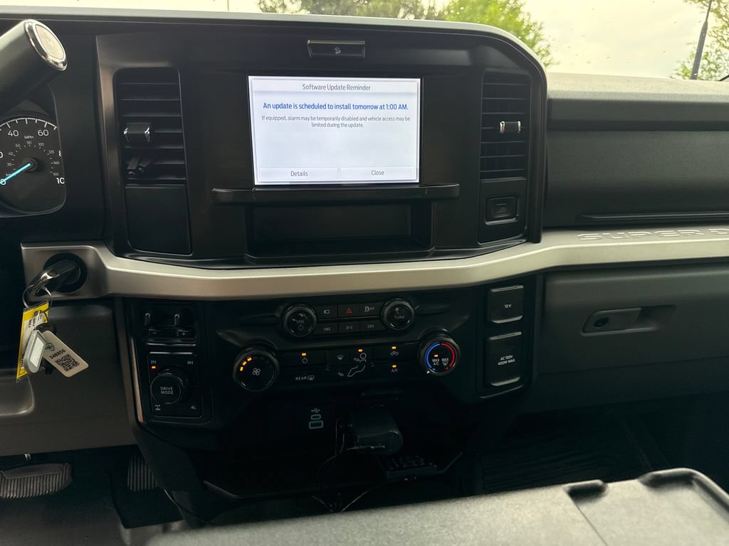 Certified 2025 Ford F250 XLT w/ 360-Degree Camera Package AWD/4WD image 19