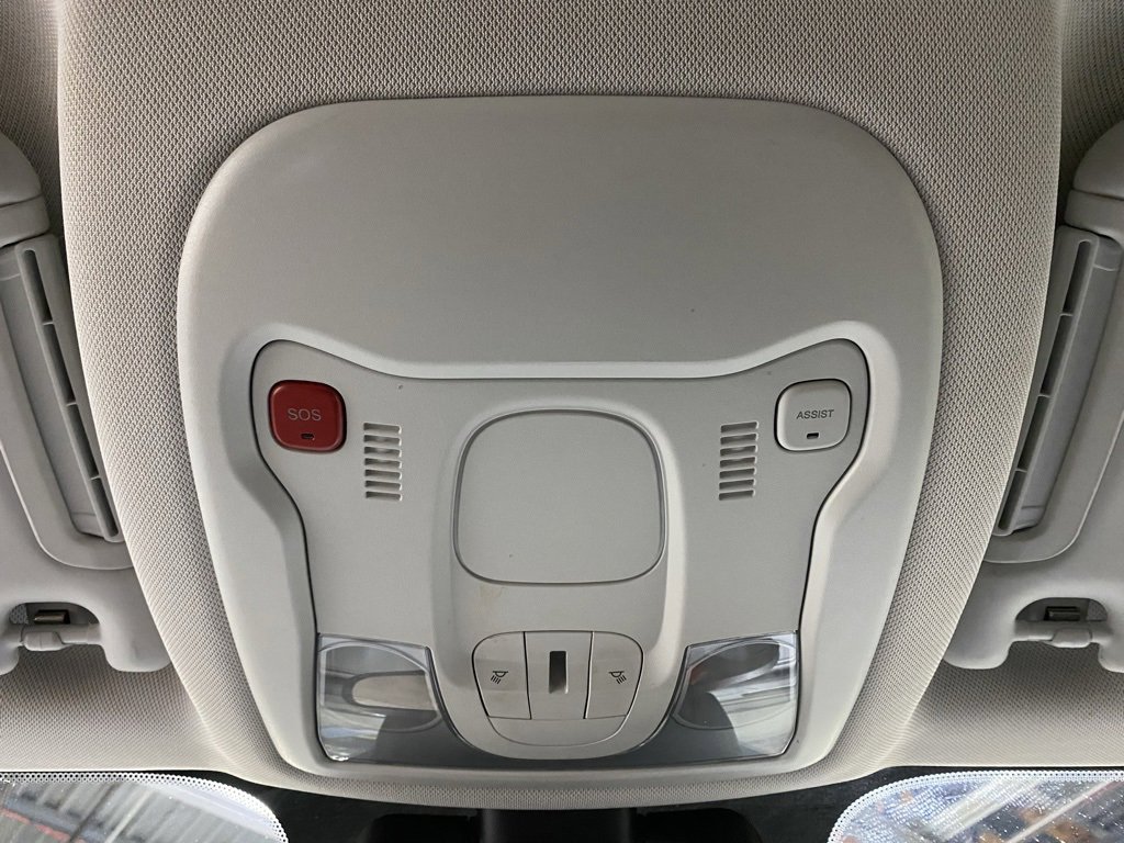 Used 2020 Jeep Renegade Altitude image 29