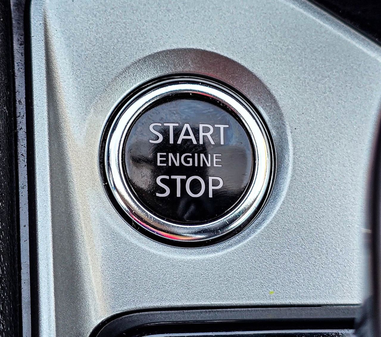 Used 2025 Nissan Altima 2.5 SR image 29