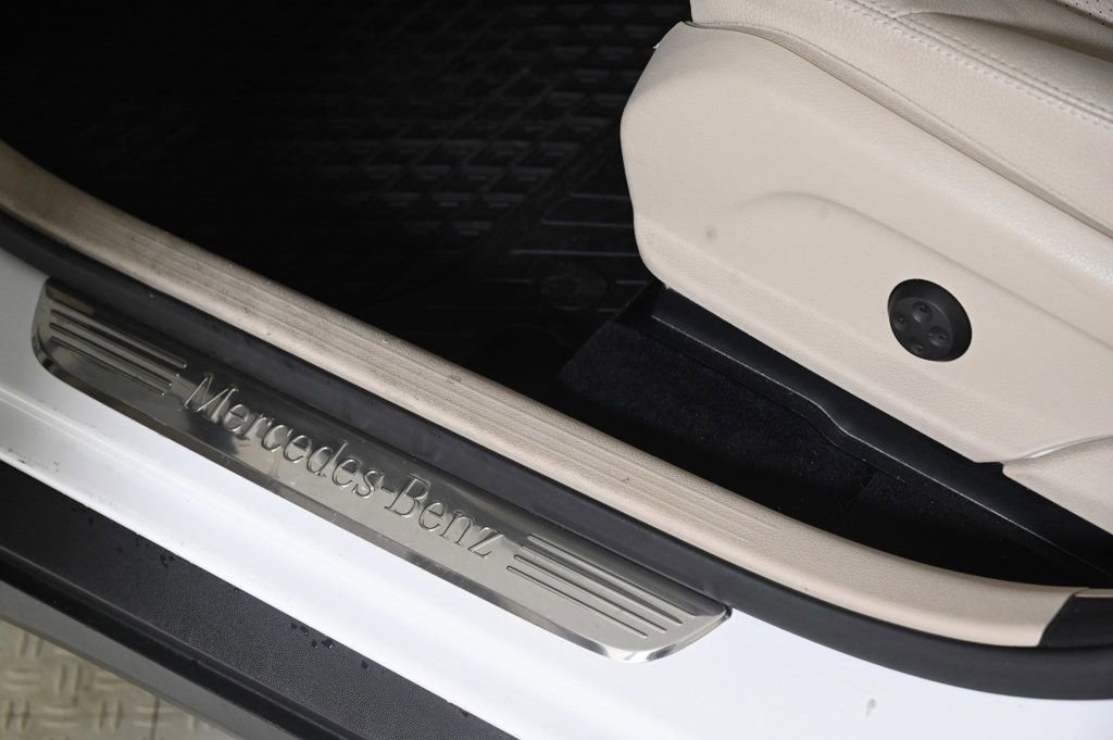 Used 2020 Mercedes-Benz GLC 300 image 19