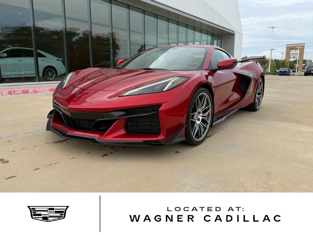 Used 2024 Chevrolet Corvette Z06 RWD video 1