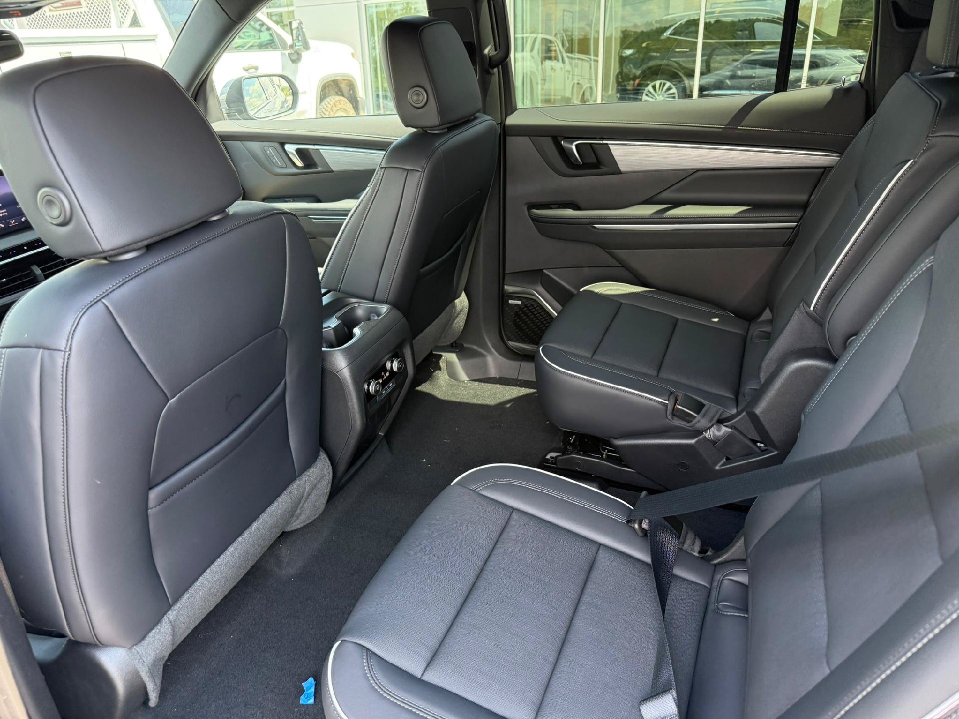 New 2026 Buick Enclave Preferred AWD/4WD image 10