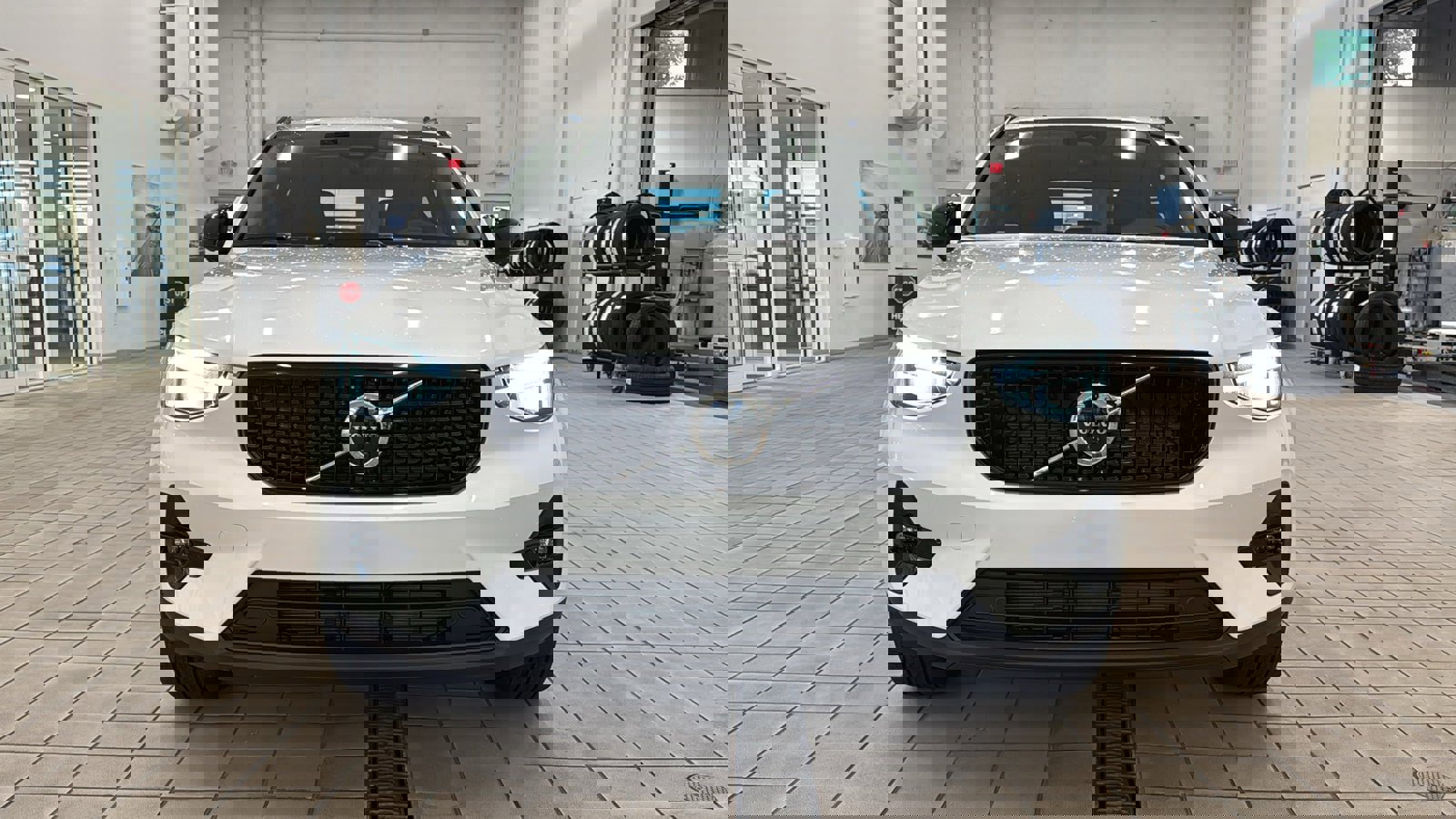 New 2026 Volvo XC40 B5 Ultra w/ Protection Package Premier image 10