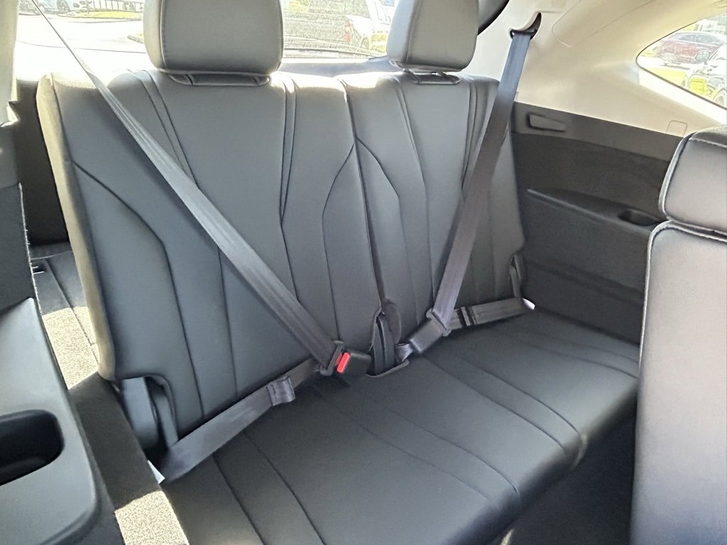 New 2026 Acura MDX SH-AWD image 15