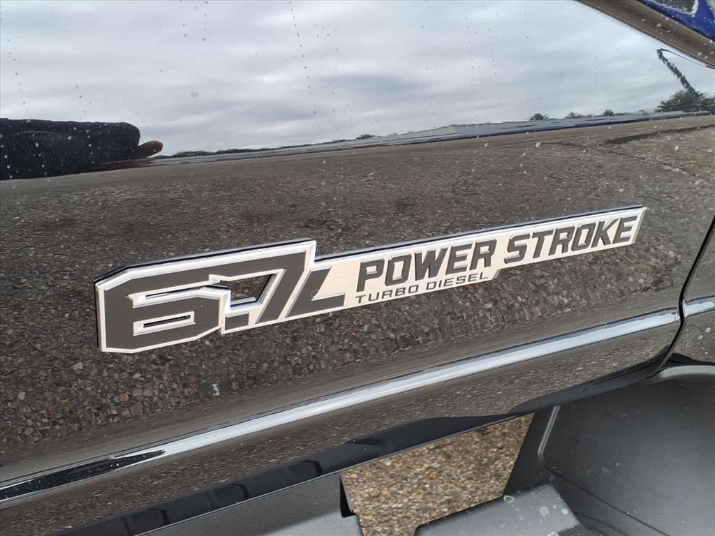 New 2026 Ford F250 4x4 Crew Cab Super Duty image 13