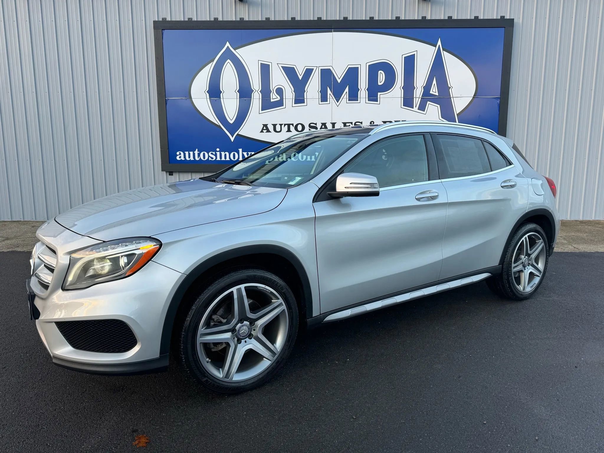 Used 2015 Mercedes-Benz GLA 250 4MATIC w/ Premium Package