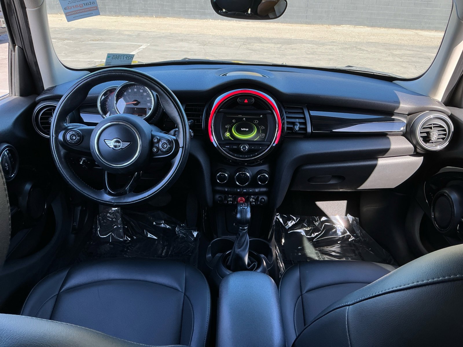 Used 2017 MINI Cooper 4-Door Hardtop FWD image 17