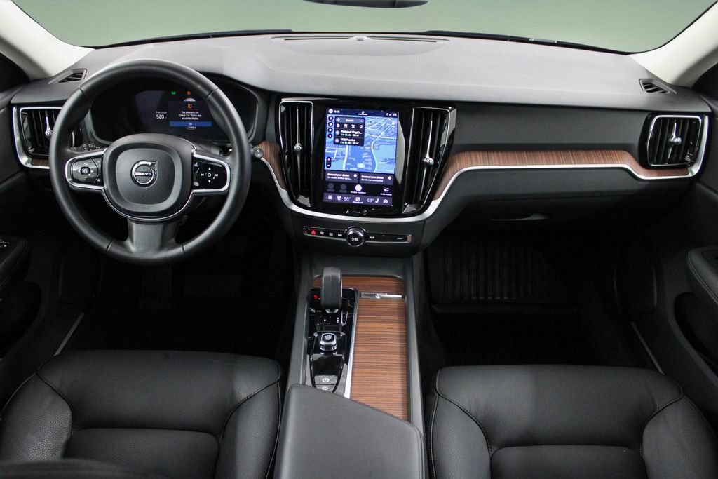 Certified 2023 Volvo V60 B5 Cross Country Plus w/ Climate Package AWD/4WD image 19
