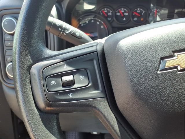 Used 2020 Chevrolet Silverado 1500 Custom w/ Custom Value Package AWD/4WD image 17