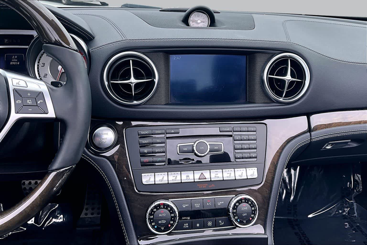 Used 2015 Mercedes-Benz SL 550 image 8