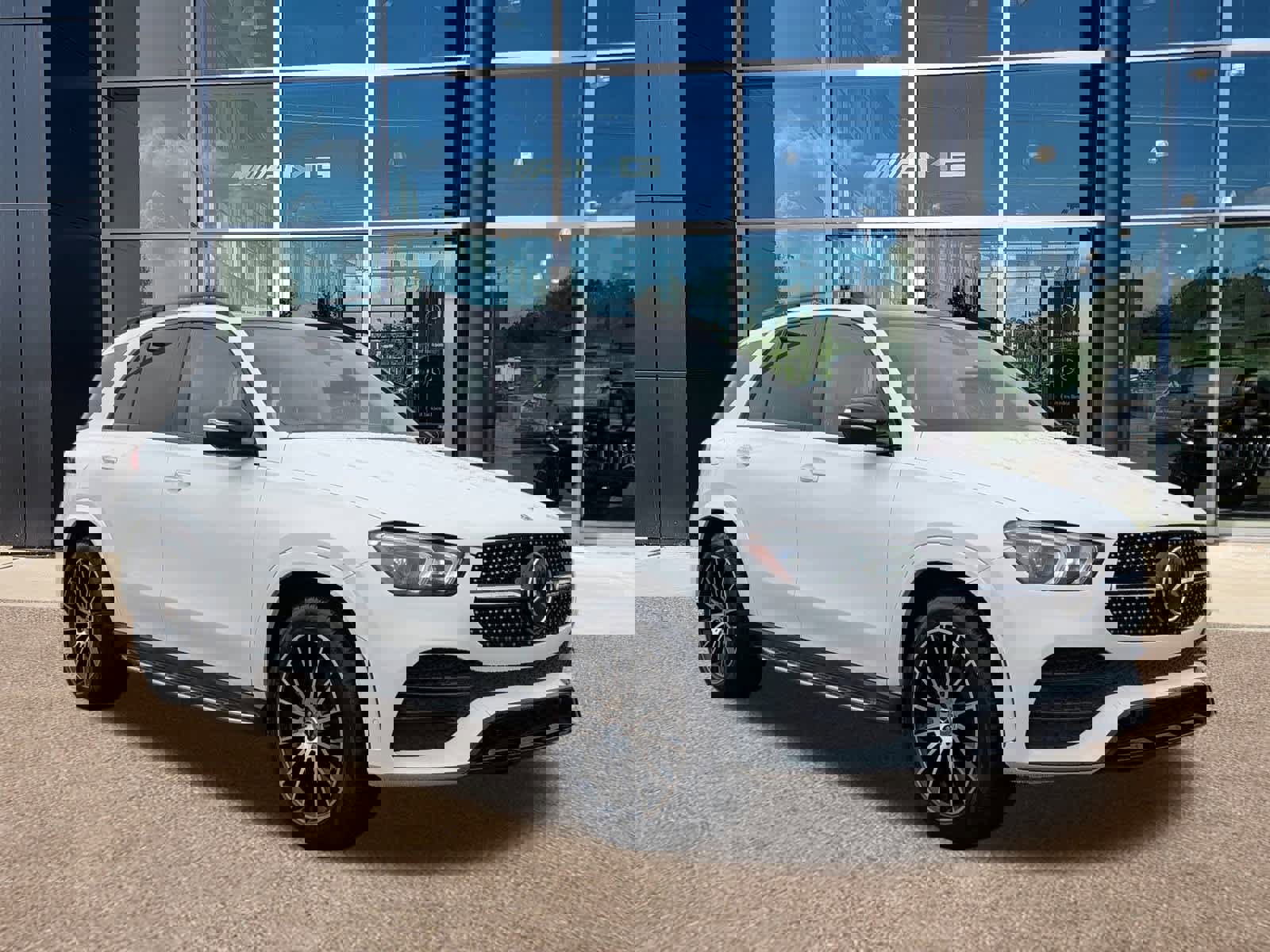 Used 2023 Mercedes-Benz GLE 350 image 3