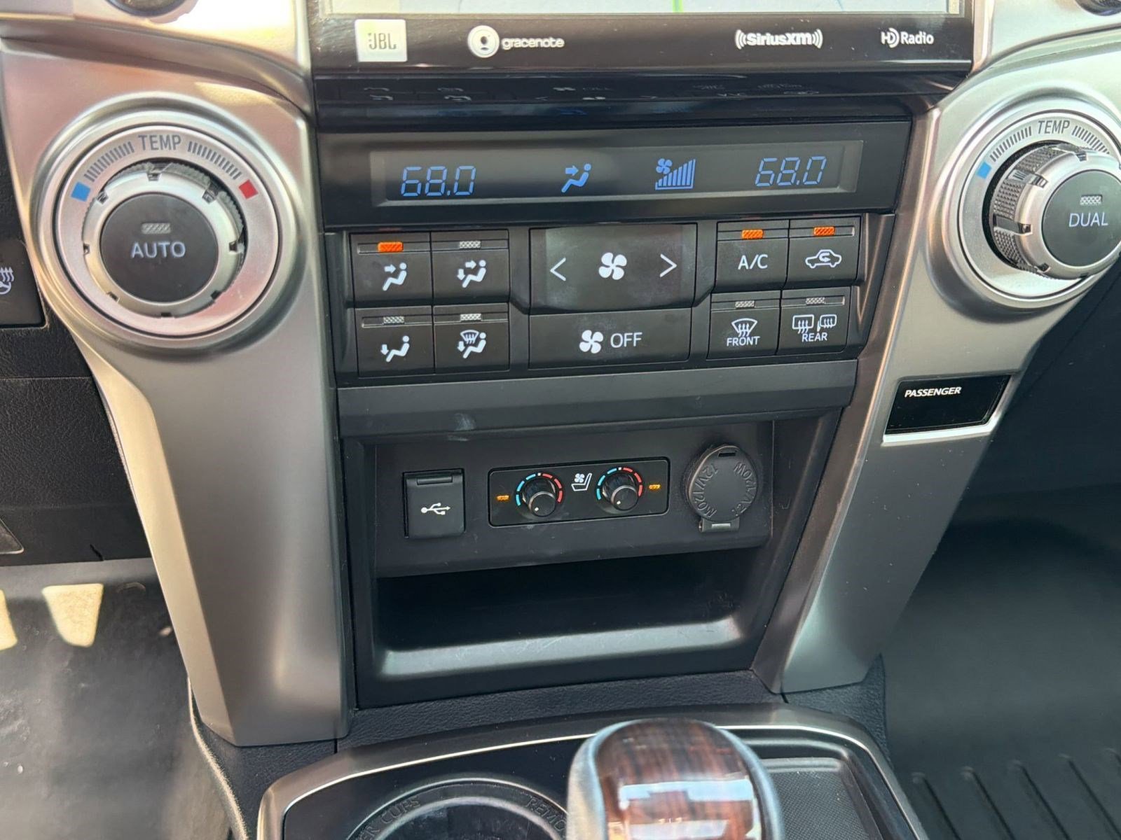 Used 2024 Toyota 4Runner Limited RWD image 17