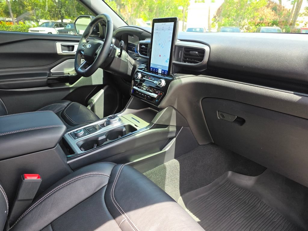 Used 2021 Ford Explorer ST w/ Equipment Group 401A AWD/4WD image 14