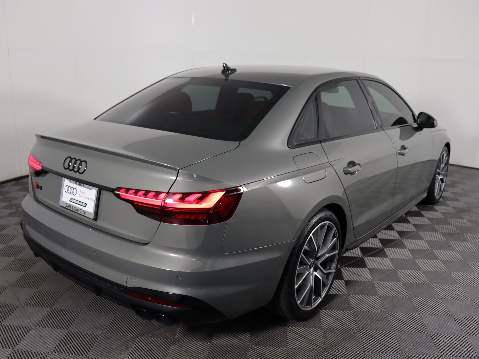 Used 2023 Audi S4 Premium Plus w/ Premium Plus Package image 7