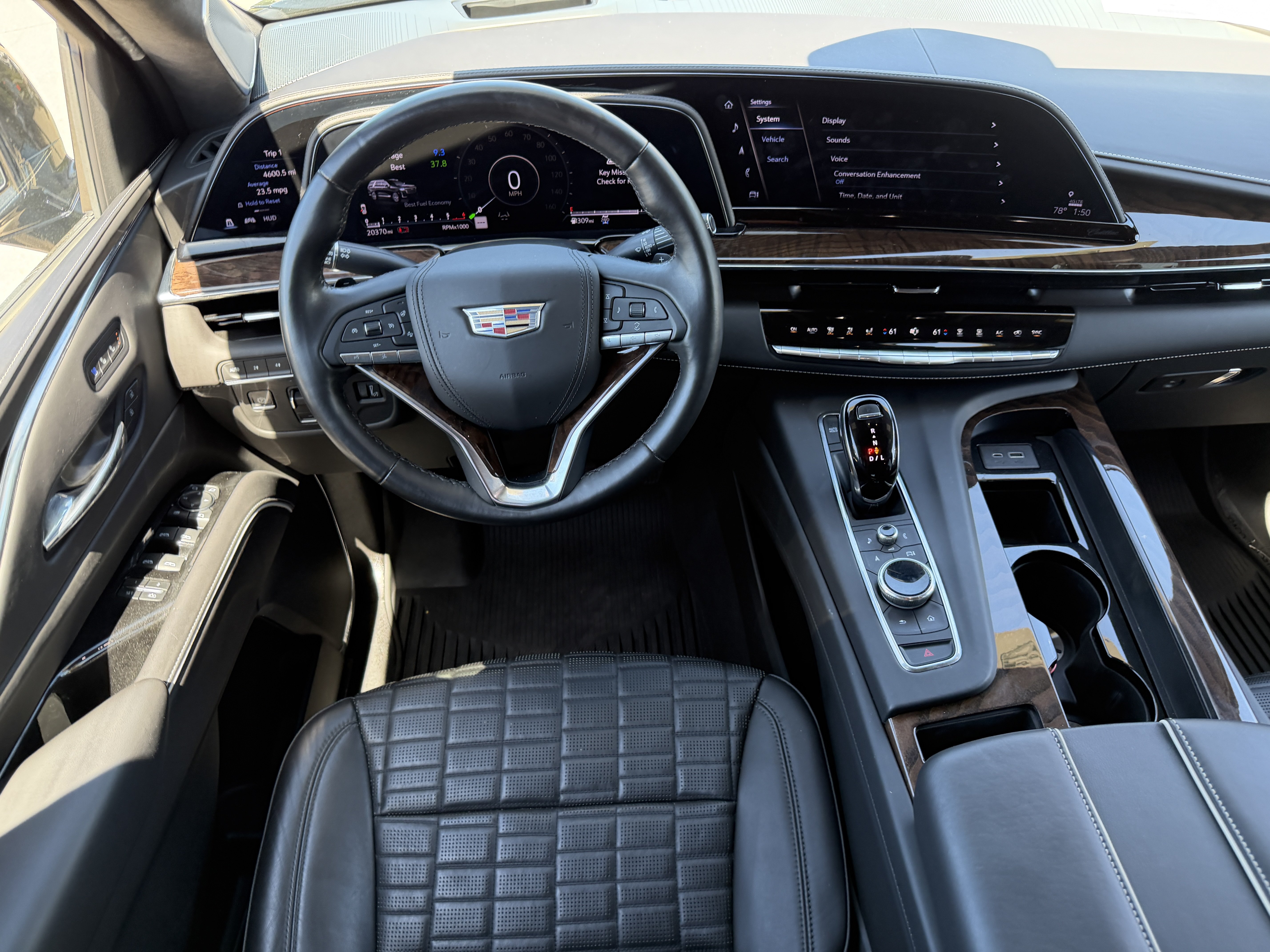 Certified 2022 Cadillac Escalade Premium Luxury Platinum w/ LPO, Radiant Package AWD/4WD image 8