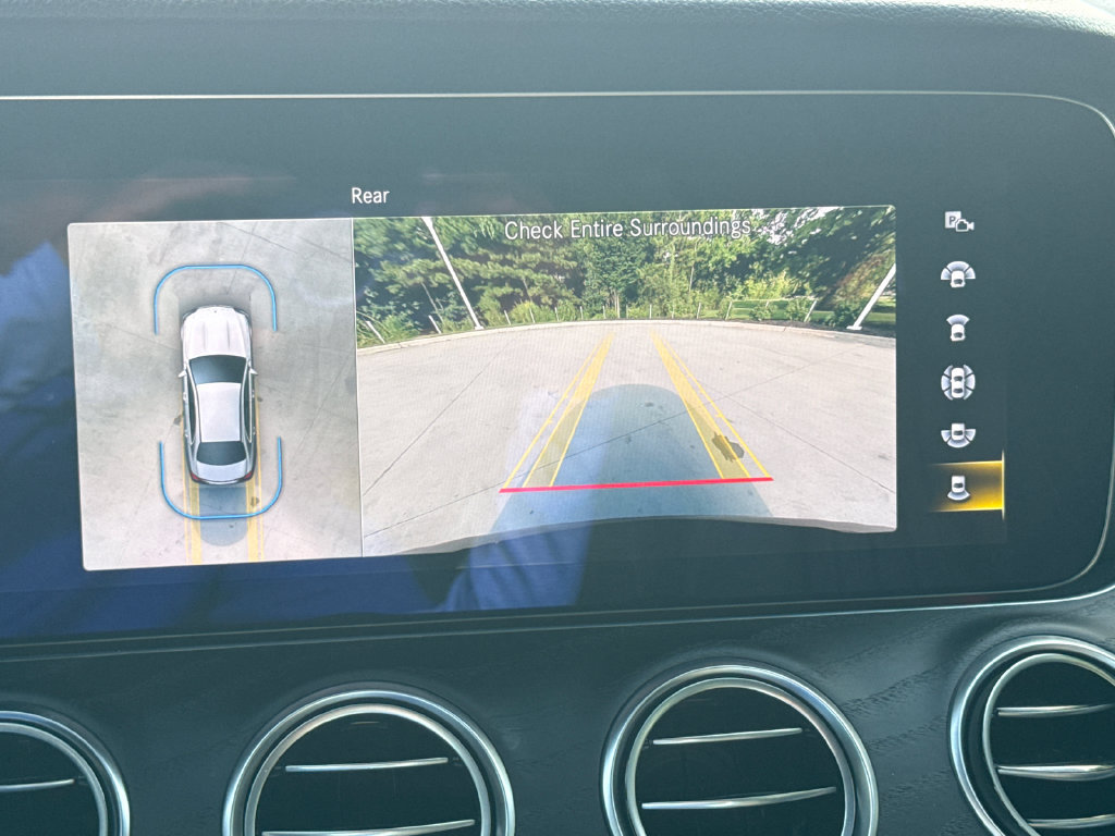 Used 2022 Mercedes-Benz E 350 Sedan image 27