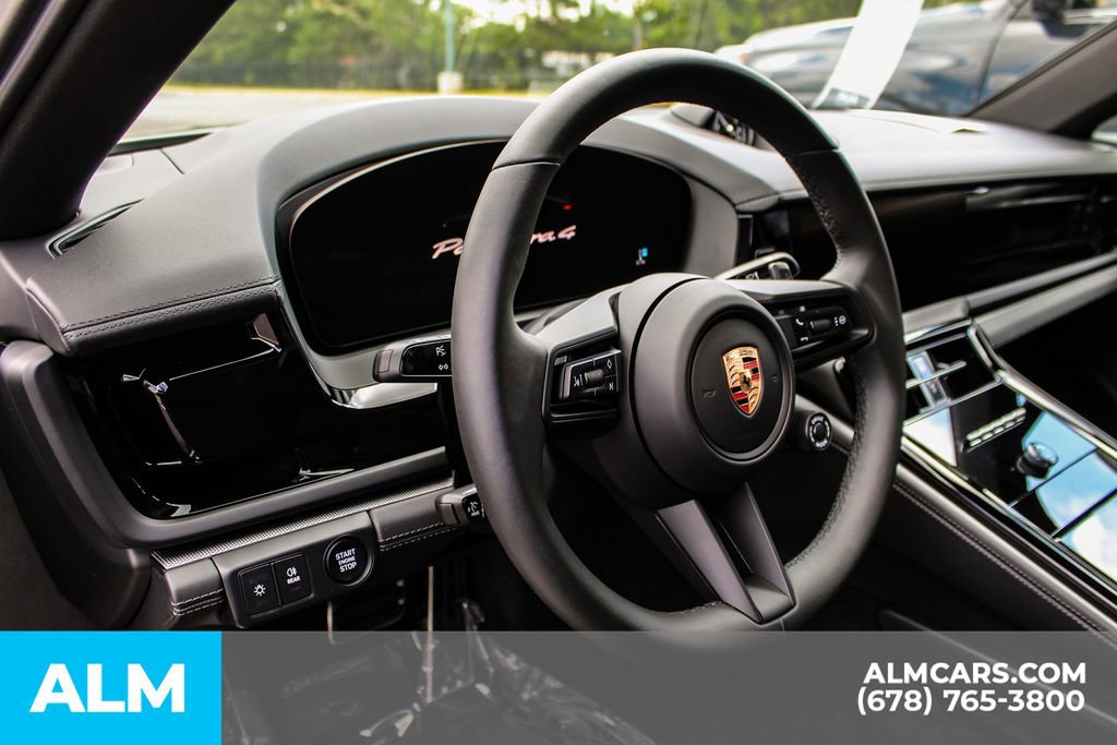 Used 2025 Porsche Panamera 4 image 31