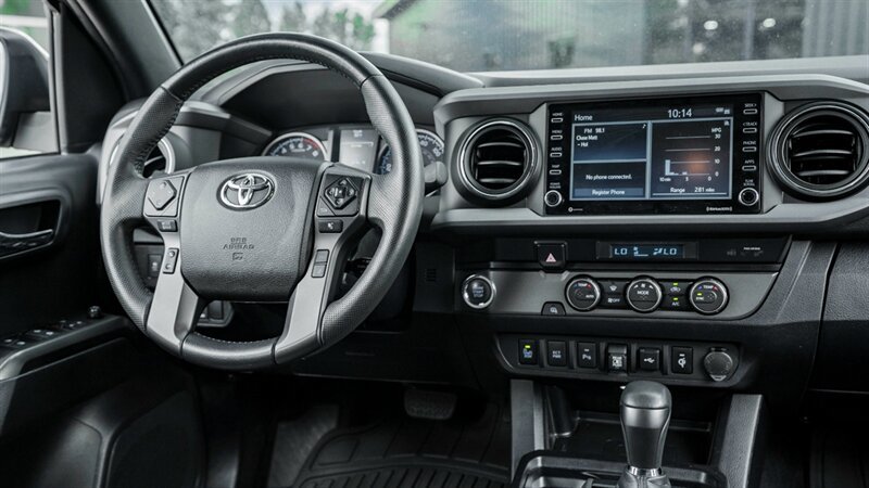 Used 2022 Toyota Tacoma TRD Off-Road w/ Technology Package RWD image 21