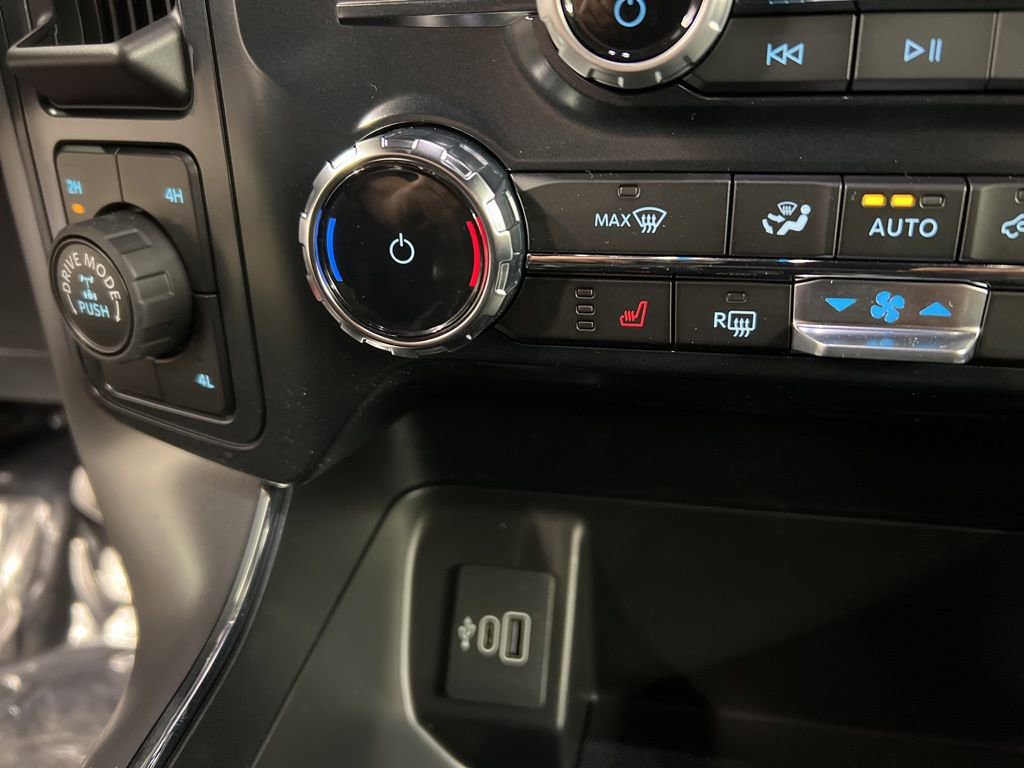 New 2026 Ford F150 XLT w/ Equipment Group 302A MID image 15