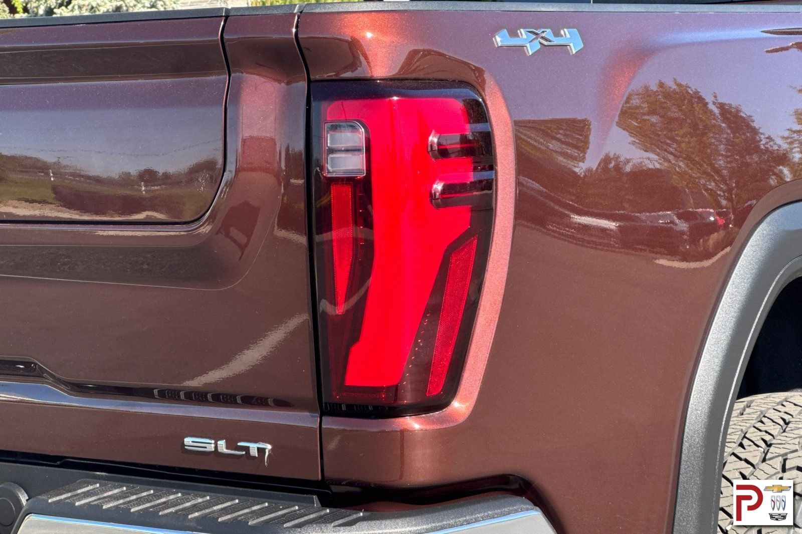 Used 2024 GMC Sierra 3500 SLT w/ SLT Convenience Package AWD/4WD image 35